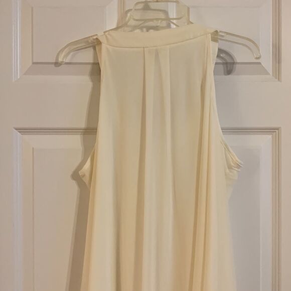 EST. 1946 size XL sleeveless top with bling around the front neck - Picture 2 of 7